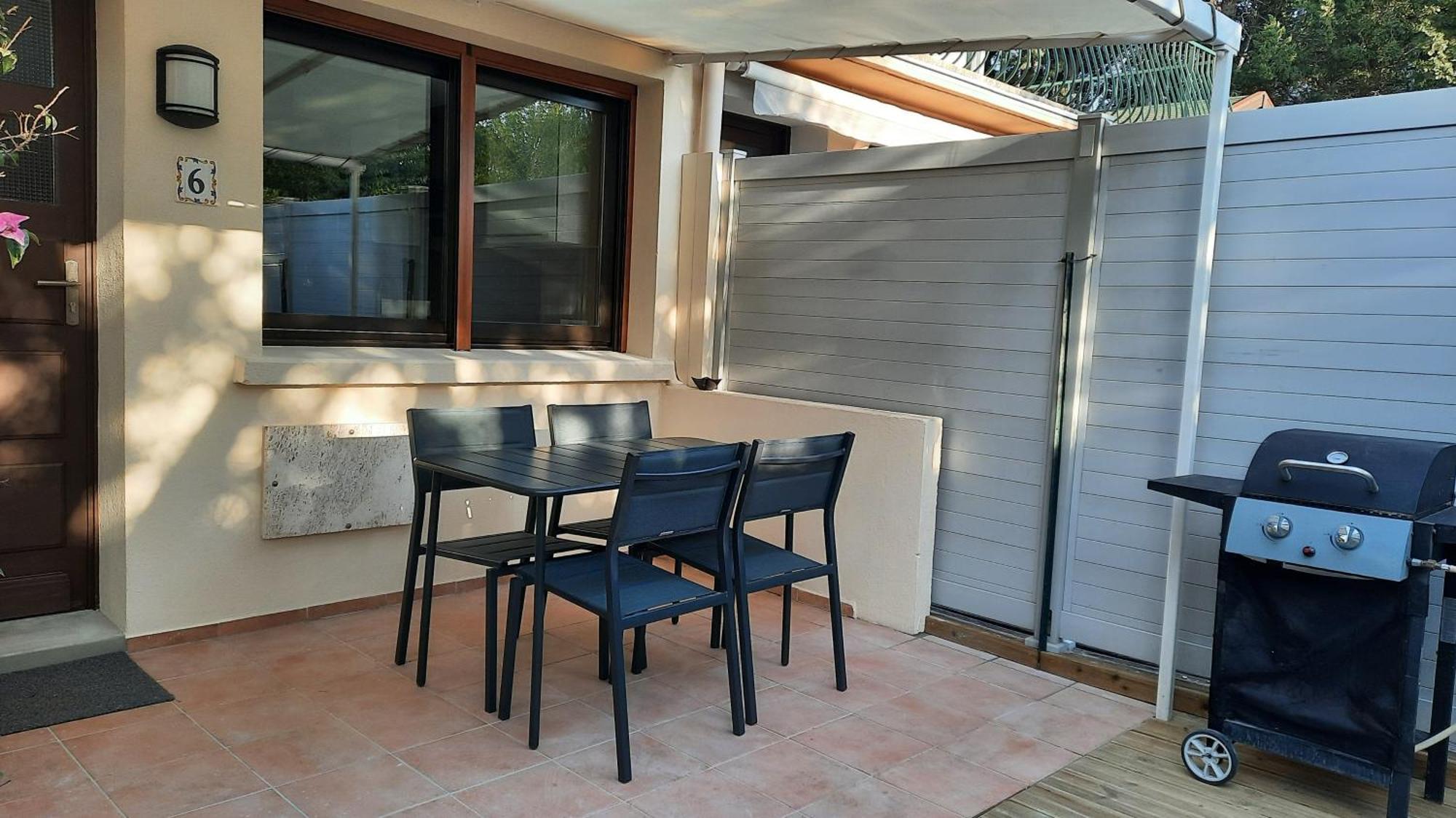 Studio Climatise Lantanas 4 Personnes Le Lavandou Luaran gambar