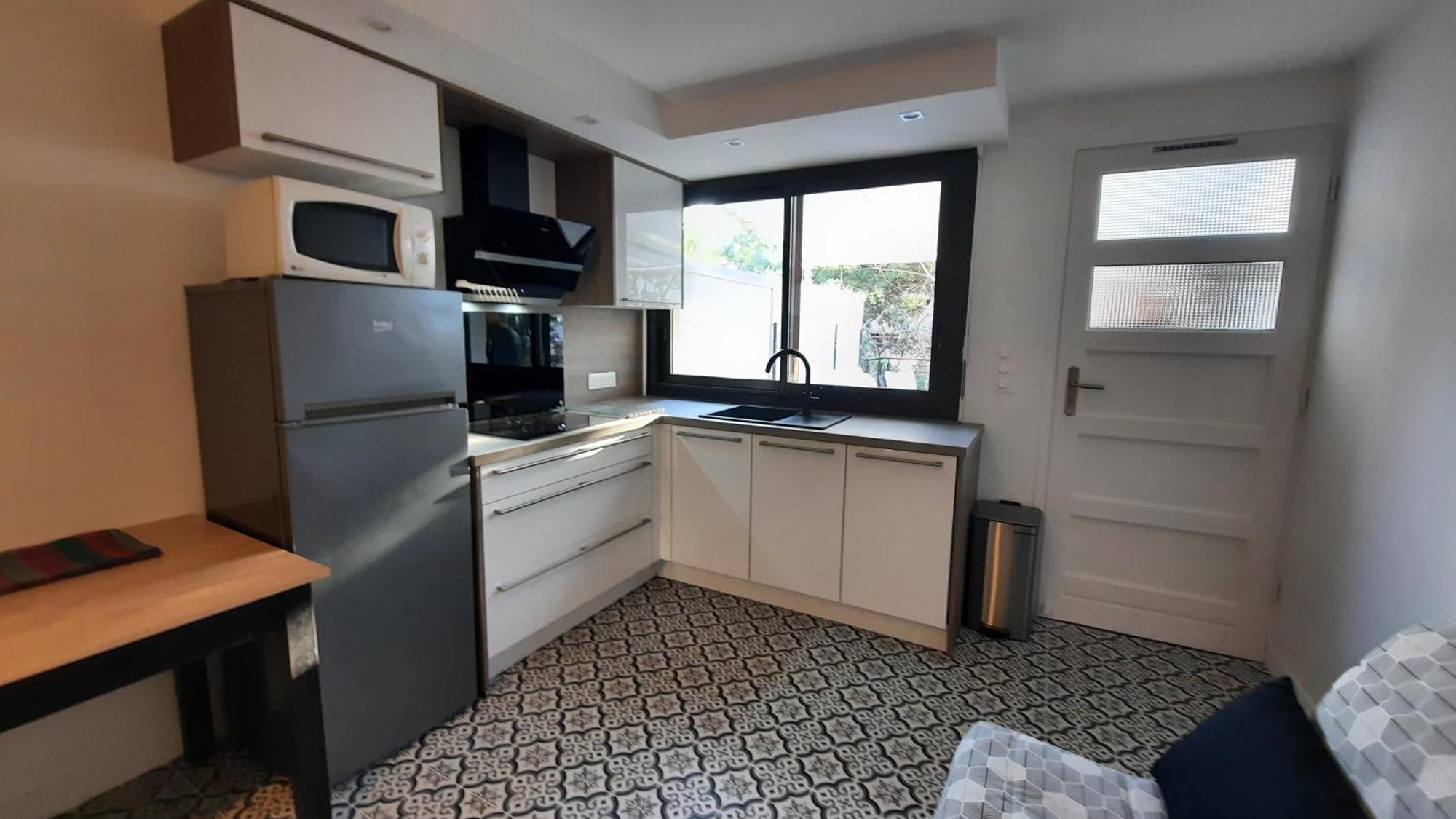 Studio Climatise Lantanas 4 Personnes Le Lavandou Luaran gambar