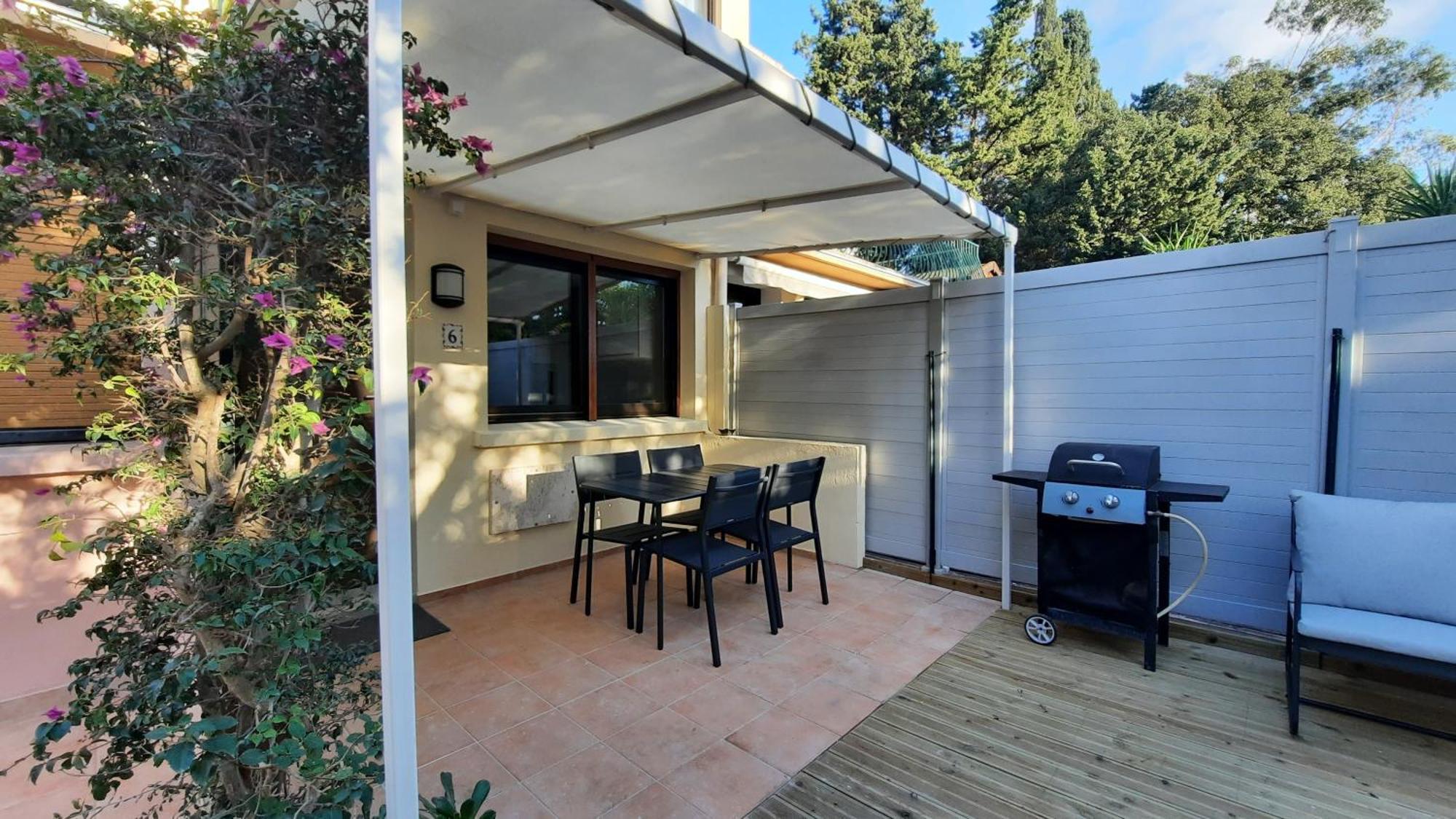 Studio Climatise Lantanas 4 Personnes Le Lavandou Luaran gambar